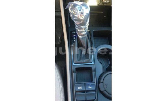 Buy Import Hyundai Tucson White Car in Import - Dubai in Conakry Buy Import Hyundai Tucson White Car in Import - Dubai in Conakry