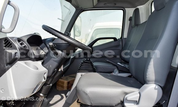 Buy Import Hino 300 Series White Truck in Import - Dubai in Conakry Buy Import Hino 300 Series White Truck in Import - Dubai in Conakry