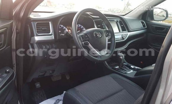 Acheter Import Voiture Toyota Highlander Autre à Import - Dubai, Conakry Acheter Import Voiture Toyota Highlander Autre à Import - Dubai, Conakry