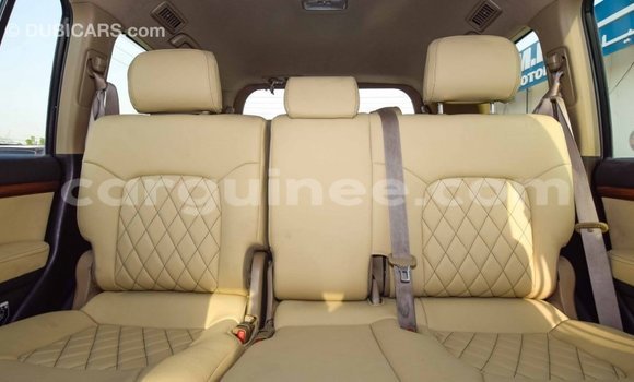 Buy Import Toyota Land Cruiser White Car in Import - Dubai in Conakry Buy Import Toyota Land Cruiser White Car in Import - Dubai in Conakry