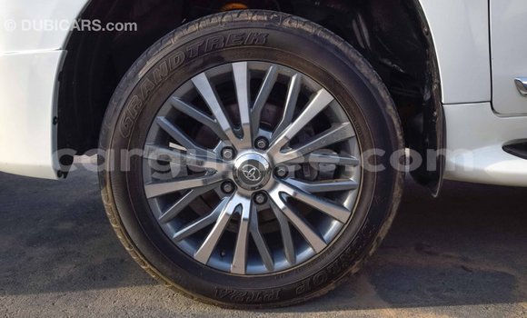 Buy Import Toyota Land Cruiser White Car in Import - Dubai in Conakry Buy Import Toyota Land Cruiser White Car in Import - Dubai in Conakry