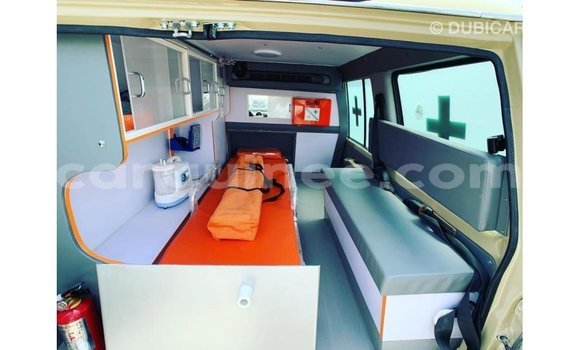 Buy Import Toyota Land Cruiser White Car in Import - Dubai in Conakry Buy Import Toyota Land Cruiser White Car in Import - Dubai in Conakry