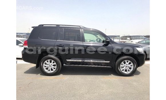 Acheter Import Voiture Toyota Land Cruiser Noir à Import - Dubai, Conakry Acheter Import Voiture Toyota Land Cruiser Noir à Import - Dubai, Conakry