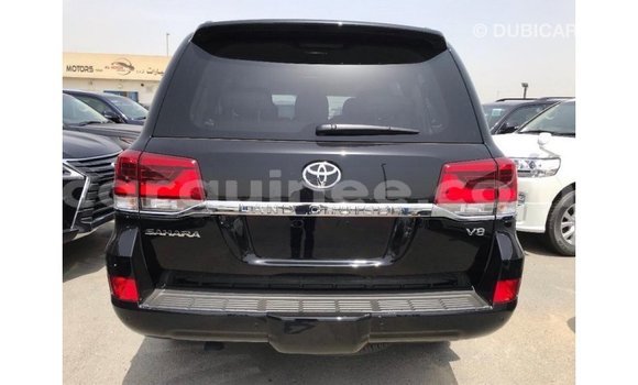 Acheter Import Voiture Toyota Land Cruiser Noir à Import - Dubai, Conakry Acheter Import Voiture Toyota Land Cruiser Noir à Import - Dubai, Conakry