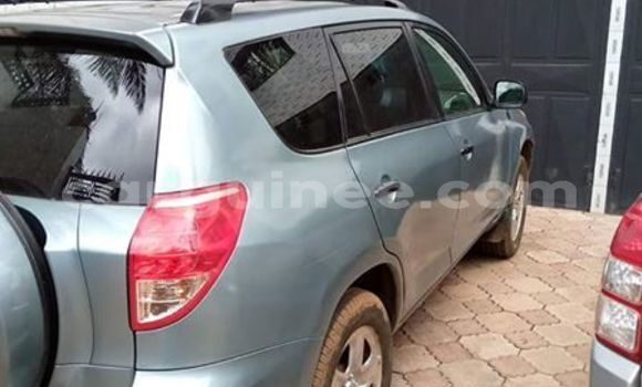 Buy Used Toyota RAV4 Blue Car in Conakry in Conakry Buy Used Toyota RAV4 Blue Car in Conakry in Conakry