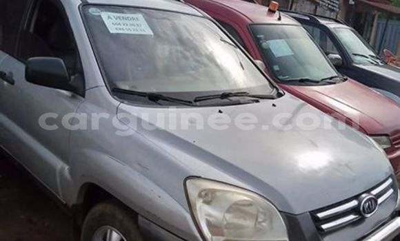 Buy Used Kia Sportage Silver Car in Conakry in Conakry Buy Used Kia Sportage Silver Car in Conakry in Conakry