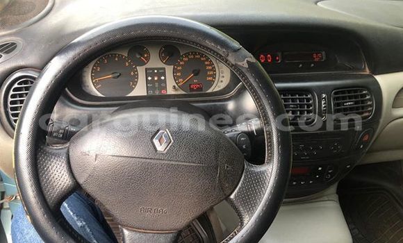 Buy Used Renault Megane Blue Car in Conakry in Conakry Buy Used Renault Megane Blue Car in Conakry in Conakry