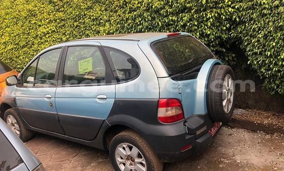Buy Used Renault Megane Blue Car in Conakry in Conakry Buy Used Renault Megane Blue Car in Conakry in Conakry