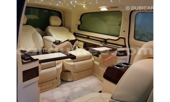 Buy Import Mercedes-Benz 250 Black Car in Import - Dubai in Conakry Buy Import Mercedes-Benz 250 Black Car in Import - Dubai in Conakry