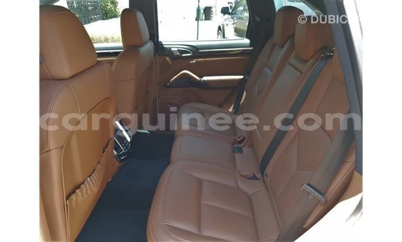 Buy Import Porsche Cayenne White Car in Import - Dubai in Conakry Buy Import Porsche Cayenne White Car in Import - Dubai in Conakry