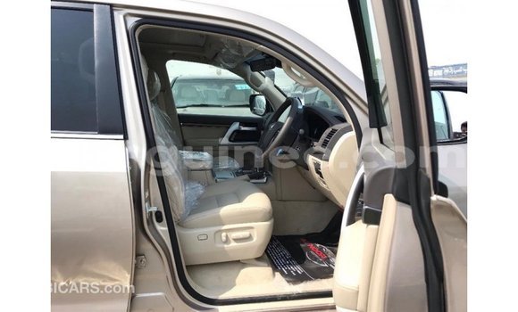 Buy Import Toyota Land Cruiser Other Car in Import - Dubai in Conakry Buy Import Toyota Land Cruiser Other Car in Import - Dubai in Conakry