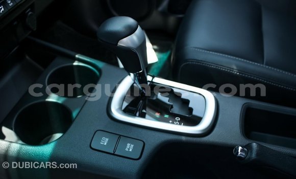 Acheter Import Voiture Toyota Hilux Noir à Import - Dubai, Conakry Acheter Import Voiture Toyota Hilux Noir à Import - Dubai, Conakry