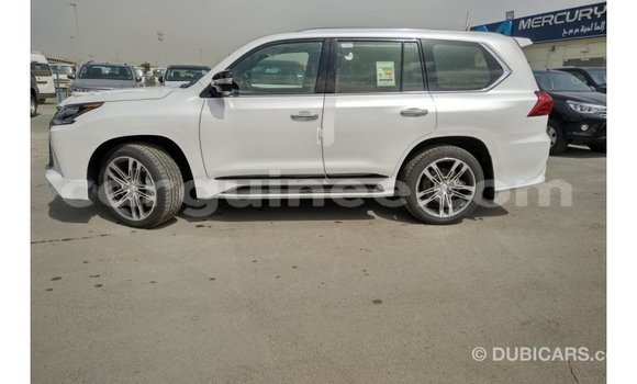 Acheter Import Voiture Lexus LX Rouge à Import - Dubai, Conakry Acheter Import Voiture Lexus LX Rouge à Import - Dubai, Conakry