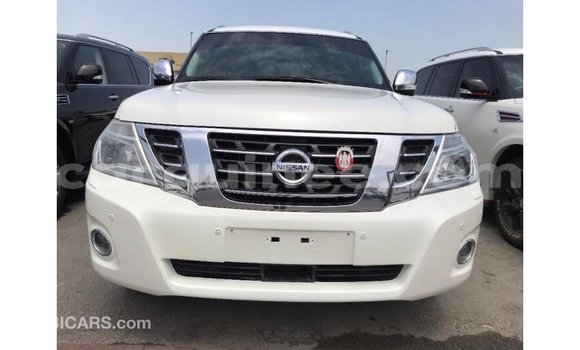 Acheter Import Voiture Nissan Patrol Blanc à Import - Dubai, Conakry Acheter Import Voiture Nissan Patrol Blanc à Import - Dubai, Conakry