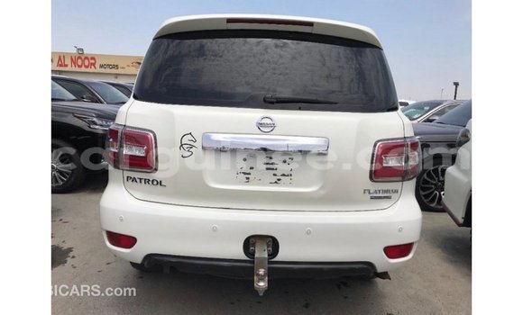 Acheter Import Voiture Nissan Patrol Blanc à Import - Dubai, Conakry Acheter Import Voiture Nissan Patrol Blanc à Import - Dubai, Conakry