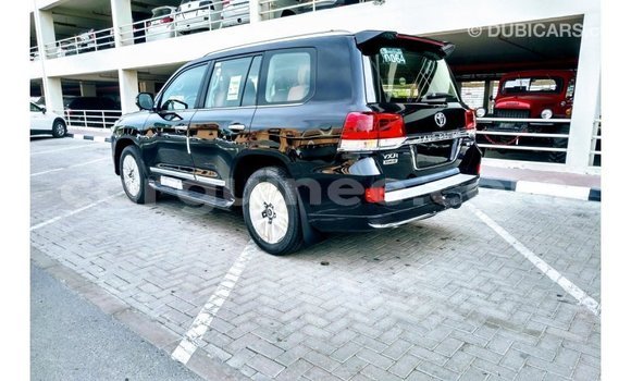 Buy Import Toyota Land Cruiser Black Car in Import - Dubai in Conakry Buy Import Toyota Land Cruiser Black Car in Import - Dubai in Conakry