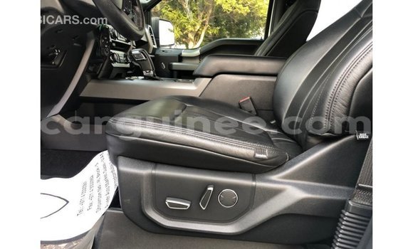 Buy Import Ford Club Wagon White Car in Import - Dubai in Conakry Buy Import Ford Club Wagon White Car in Import - Dubai in Conakry