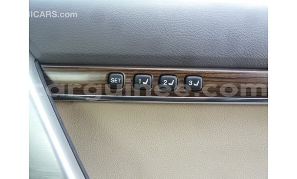 Acheter Import Voiture Toyota Land Cruiser Noir à Import - Dubai, Conakry Acheter Import Voiture Toyota Land Cruiser Noir à Import - Dubai, Conakry