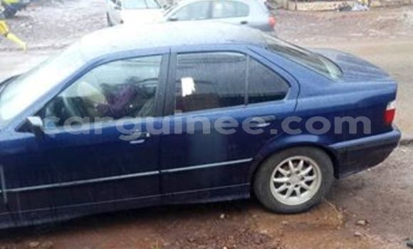 Buy Used BMW 3–Series Blue Car in Conakry in Conakry Buy Used BMW 3–Series Blue Car in Conakry in Conakry