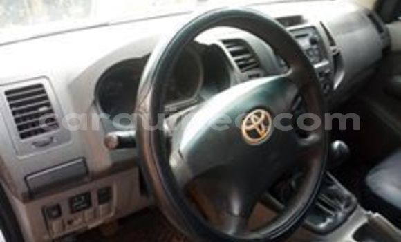 Buy Used Toyota Hilux White Car in Conakry in Conakry Buy Used Toyota Hilux White Car in Conakry in Conakry