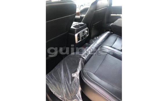 Buy Import Ford Club Wagon Black Car in Import - Dubai in Conakry Buy Import Ford Club Wagon Black Car in Import - Dubai in Conakry