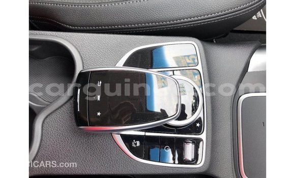 Acheter Import Voiture Mercedes-Benz 250 Bleu à Import - Dubai, Conakry Acheter Import Voiture Mercedes-Benz 250 Bleu à Import - Dubai, Conakry