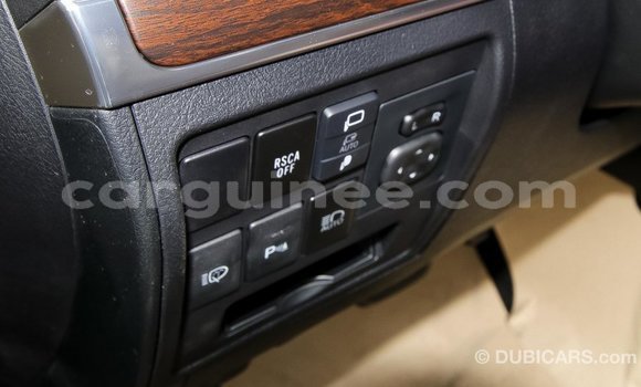 Acheter Import Voiture Toyota Land Cruiser Noir à Import - Dubai, Conakry Acheter Import Voiture Toyota Land Cruiser Noir à Import - Dubai, Conakry
