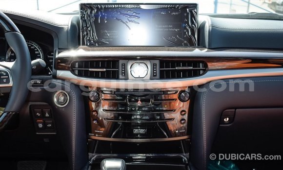 Acheter Import Voiture Lexus LX Blanc à Import - Dubai, Conakry Acheter Import Voiture Lexus LX Blanc à Import - Dubai, Conakry