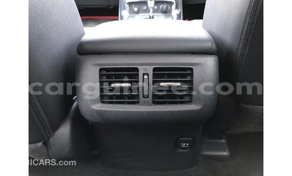 Acheter Import Voiture Mercedes-Benz 250 Rouge à Import - Dubai, Conakry Acheter Import Voiture Mercedes-Benz 250 Rouge à Import - Dubai, Conakry