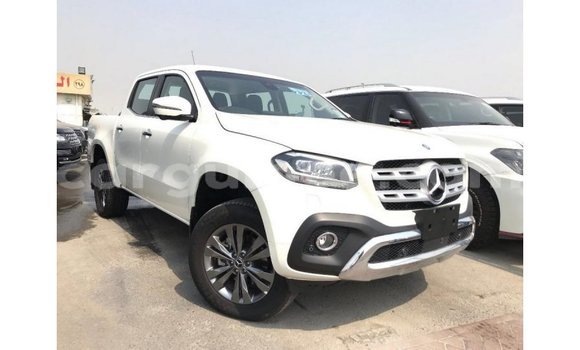 Buy Import Mercedes-Benz 250 White Car in Import - Dubai in Conakry Buy Import Mercedes-Benz 250 White Car in Import - Dubai in Conakry
