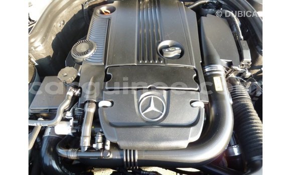 Acheter Import Voiture Mercedes-Benz 200 Blanc à Import - Dubai, Conakry Acheter Import Voiture Mercedes-Benz 200 Blanc à Import - Dubai, Conakry