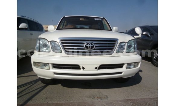 Buy Import Toyota Land Cruiser White Car in Import - Dubai in Conakry Buy Import Toyota Land Cruiser White Car in Import - Dubai in Conakry