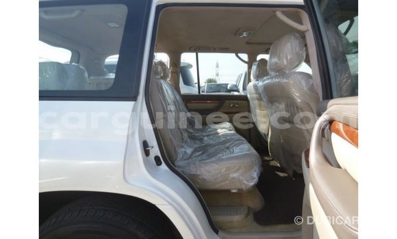 Buy Import Toyota Land Cruiser White Car in Import - Dubai in Conakry Buy Import Toyota Land Cruiser White Car in Import - Dubai in Conakry