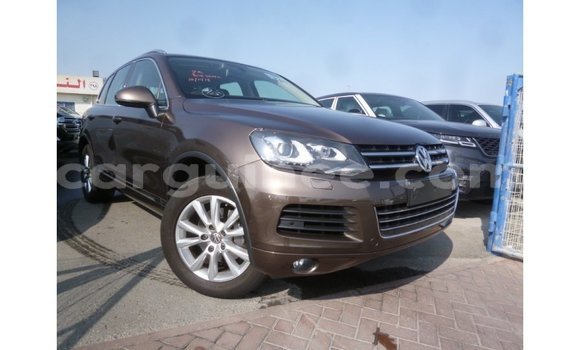 Acheter Import Voiture Volkswagen Touareg Marron à Import - Dubai, Conakry
