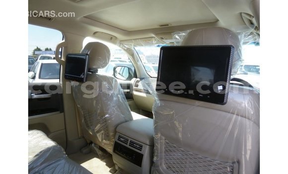Acheter Import Voiture Toyota Land Cruiser Blanc à Import - Dubai, Conakry Acheter Import Voiture Toyota Land Cruiser Blanc à Import - Dubai, Conakry