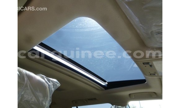 Acheter Import Voiture Toyota Land Cruiser Blanc à Import - Dubai, Conakry Acheter Import Voiture Toyota Land Cruiser Blanc à Import - Dubai, Conakry