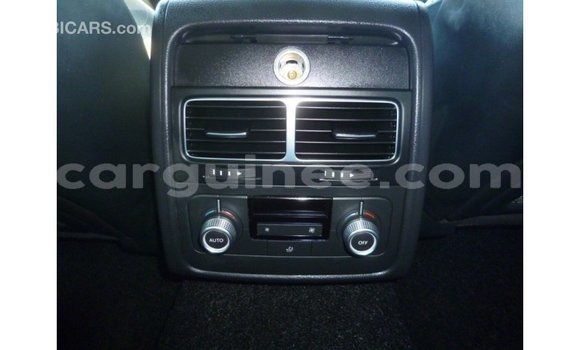 Acheter Import Voiture Volkswagen Touareg Blanc à Import - Dubai, Conakry Acheter Import Voiture Volkswagen Touareg Blanc à Import - Dubai, Conakry