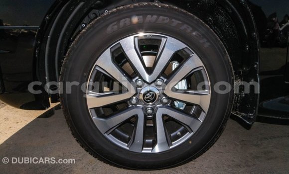 Acheter Import Voiture Toyota Land Cruiser Noir à Import - Dubai, Conakry Acheter Import Voiture Toyota Land Cruiser Noir à Import - Dubai, Conakry