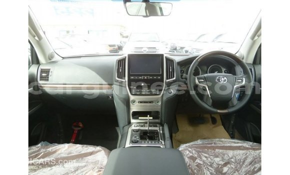 Buy Import Toyota Land Cruiser Brown Car in Import - Dubai in Conakry Buy Import Toyota Land Cruiser Brown Car in Import - Dubai in Conakry