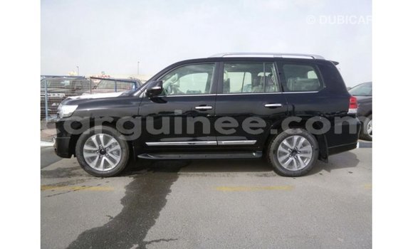 Acheter Import Voiture Toyota Land Cruiser Noir à Import - Dubai, Conakry Acheter Import Voiture Toyota Land Cruiser Noir à Import - Dubai, Conakry
