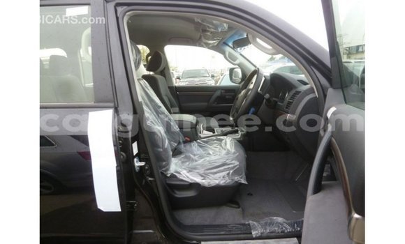 Buy Import Toyota Land Cruiser Black Car in Import - Dubai in Conakry Buy Import Toyota Land Cruiser Black Car in Import - Dubai in Conakry