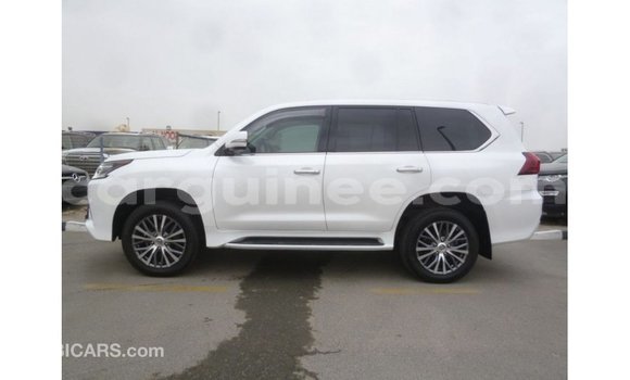 Acheter Import Voiture Lexus LX Blanc à Import - Dubai, Conakry Acheter Import Voiture Lexus LX Blanc à Import - Dubai, Conakry
