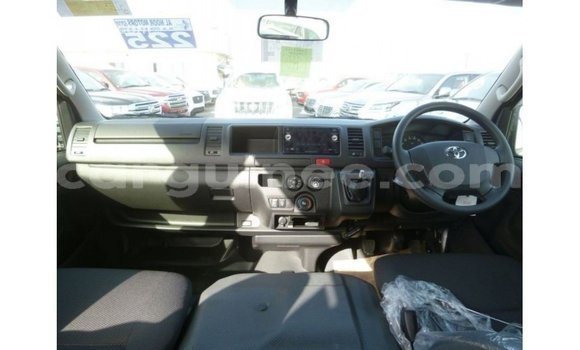 Buy Import Toyota Hiace White Car in Import - Dubai in Conakry Buy Import Toyota Hiace White Car in Import - Dubai in Conakry