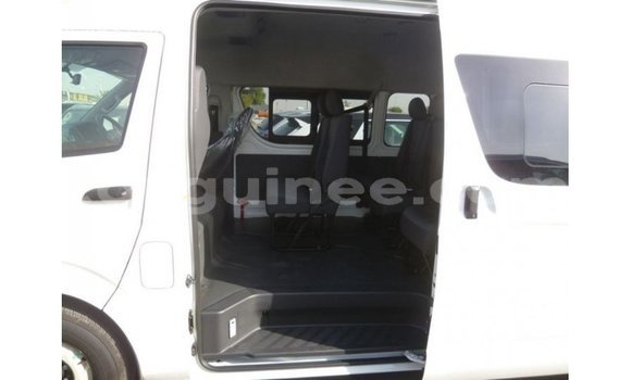 Buy Import Toyota Hiace White Car in Import - Dubai in Conakry Buy Import Toyota Hiace White Car in Import - Dubai in Conakry