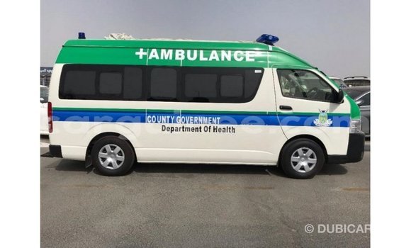 Acheter Import Voiture Toyota Hiace Blanc à Import - Dubai, Conakry Acheter Import Voiture Toyota Hiace Blanc à Import - Dubai, Conakry