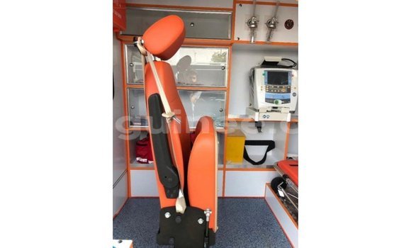 Acheter Import Voiture Toyota Hiace Blanc à Import - Dubai, Conakry Acheter Import Voiture Toyota Hiace Blanc à Import - Dubai, Conakry