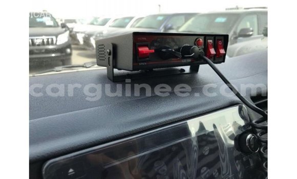 Acheter Import Voiture Toyota Hiace Blanc à Import - Dubai, Conakry Acheter Import Voiture Toyota Hiace Blanc à Import - Dubai, Conakry