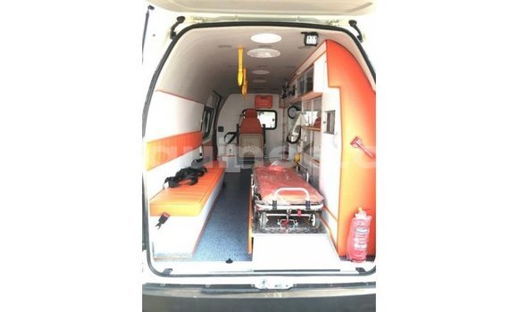 Buy Import Toyota Hiace White Car in Import - Dubai in Conakry Buy Import Toyota Hiace White Car in Import - Dubai in Conakry