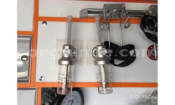 Buy Import Toyota Hiace White Car in Import - Dubai in Conakry Buy Import Toyota Hiace White Car in Import - Dubai in Conakry