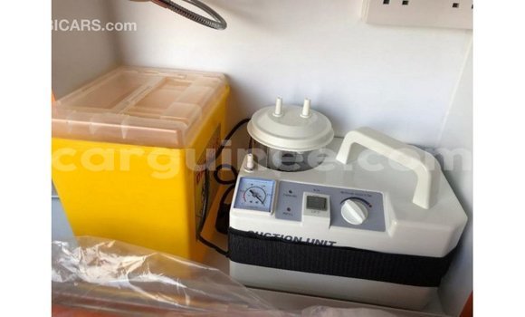 Buy Import Toyota Hiace White Car in Import - Dubai in Conakry Buy Import Toyota Hiace White Car in Import - Dubai in Conakry